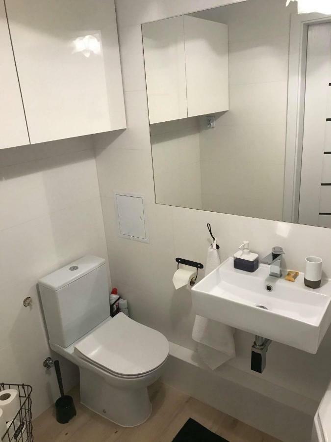 Black Rose Apartament Targi 3 Km, F-Ry Vat Kielce Exteriör bild