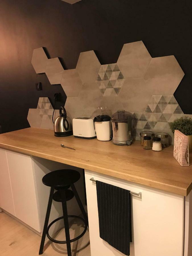 Black Rose Apartament Targi 3 Km, F-Ry Vat Kielce Exteriör bild
